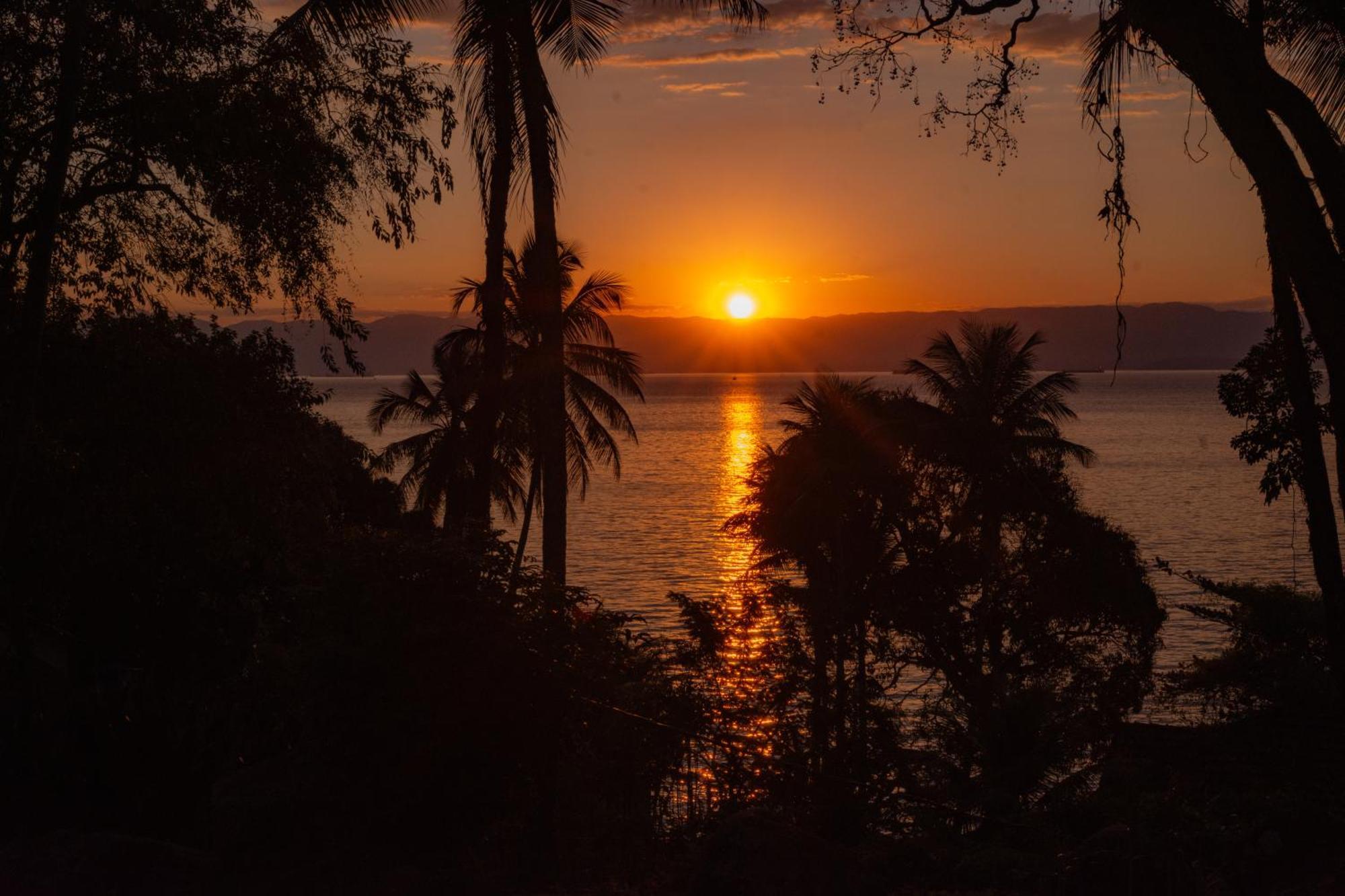 Pousada Sobre A Rocha Praia de Aracatiba Luaran gambar